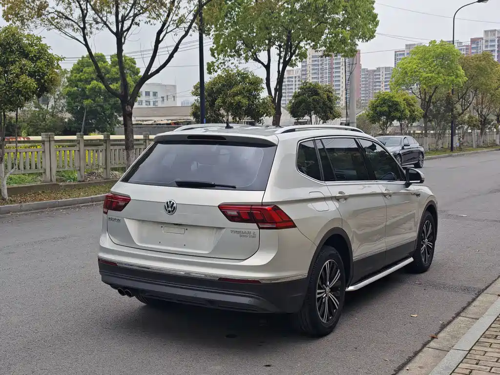 Volkswagen Tiguan L 2019 — фото 10