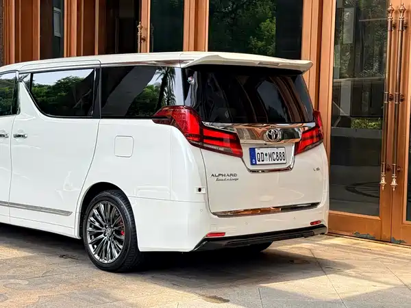 Toyota Alphard 2018
