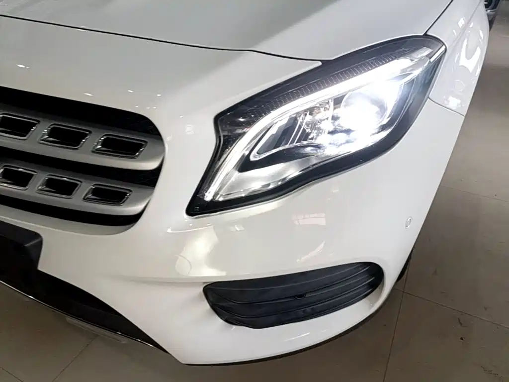 Mercedes-Benz GLA 2019 — фото 24