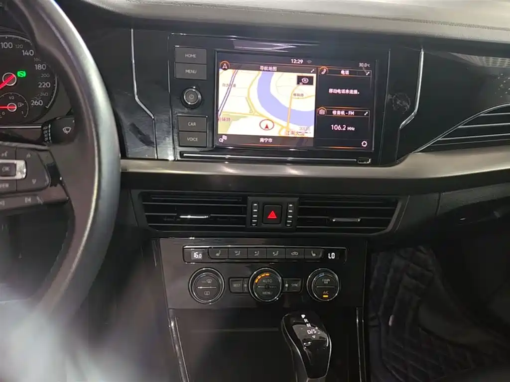 Volkswagen Passat 2019 — фото 13