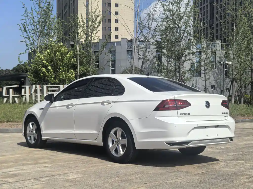 Volkswagen Lamando 2019 — фото 12