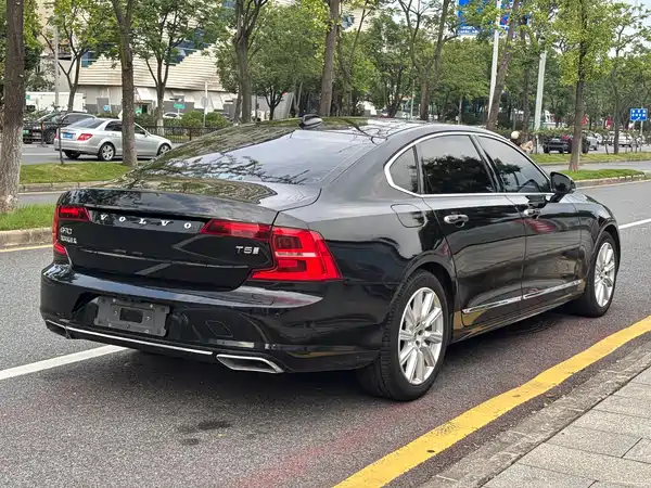 Volvo S90 2020