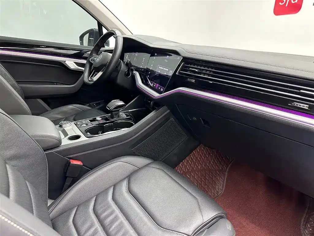 Volkswagen Touareg New Energy 2021 — фото 15