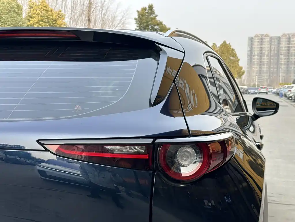 Mazda CX-30 2022 — фото 10