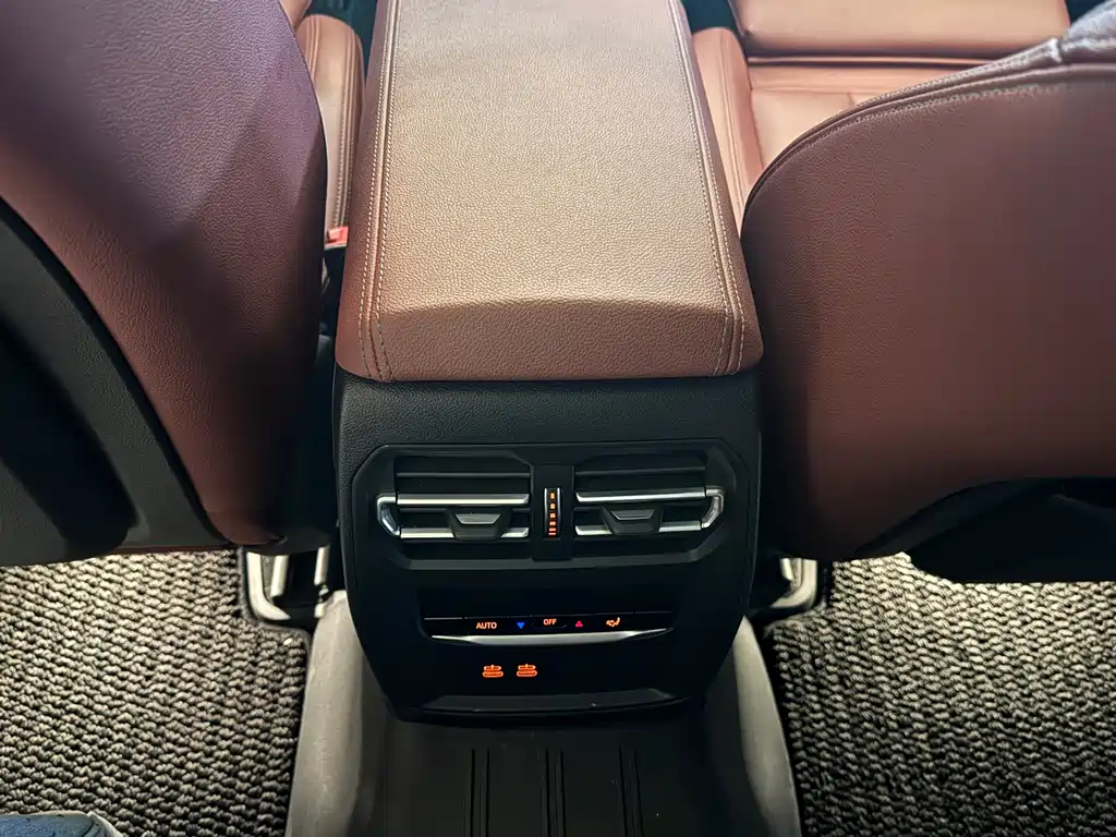 BMW 3 Series 2021 — фото 11
