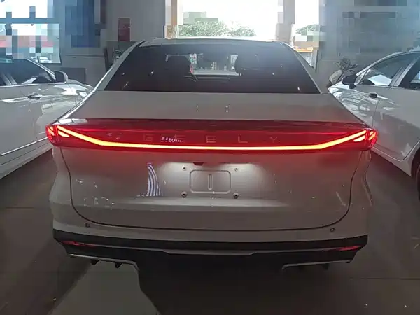 Geely Galaxy L6 2024