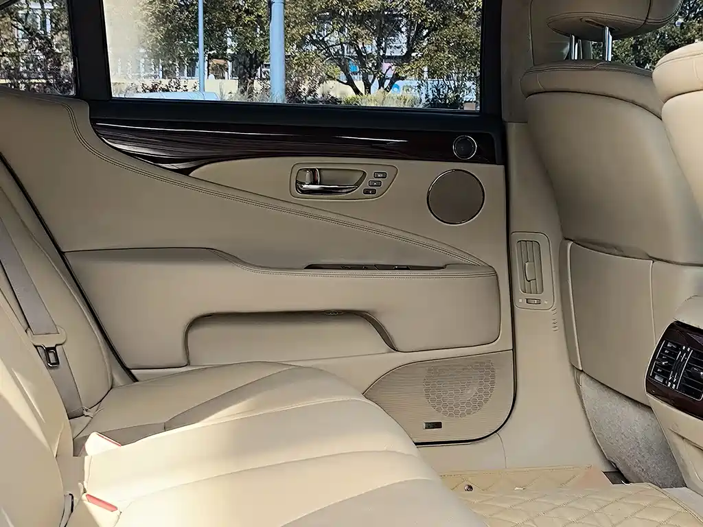 Lexus LS 2007 — фото 14