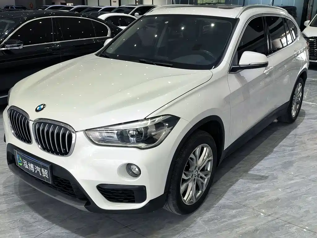 BMW X1 2018 — фото 1