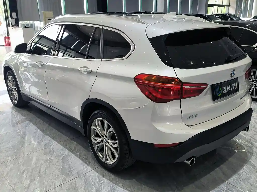 BMW X1 2018 — фото 10