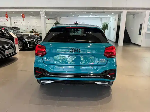 Audi Q2L 2022