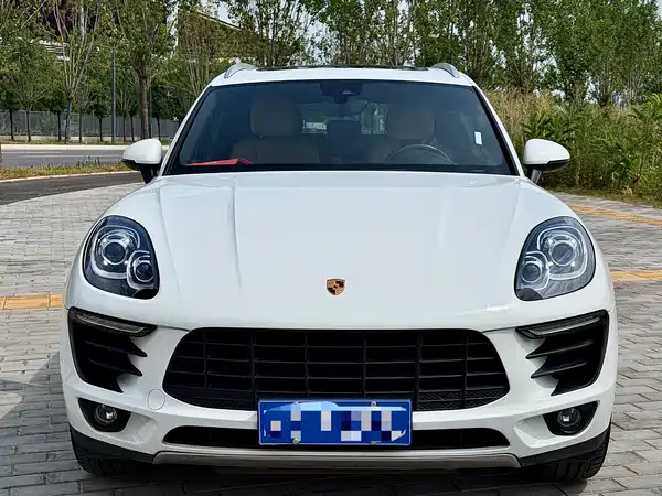 Porsche Macan 2016