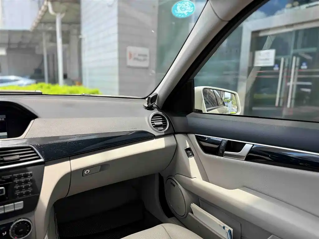 Mercedes-Benz C-Class 2013 — фото 18