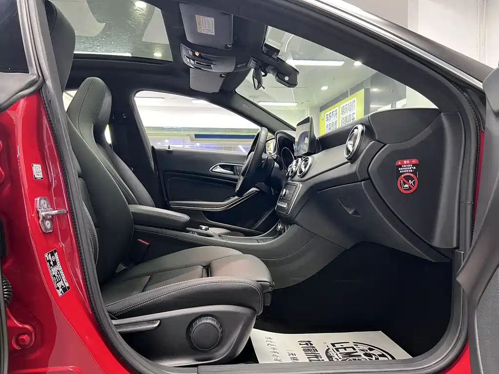 Mercedes-Benz CLA 2018 — фото 18