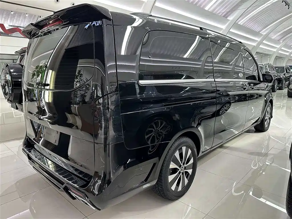 Mercedes-Benz Vito 2022 — фото 18