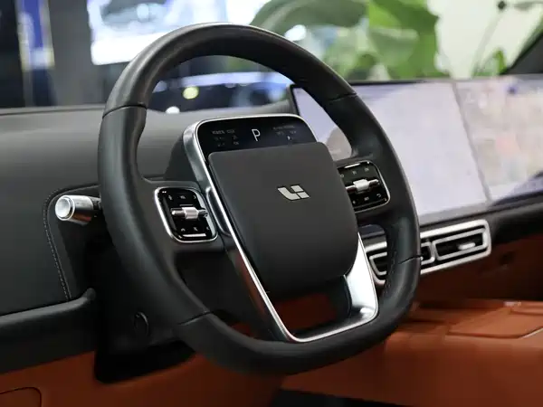 Li Auto L7 2025