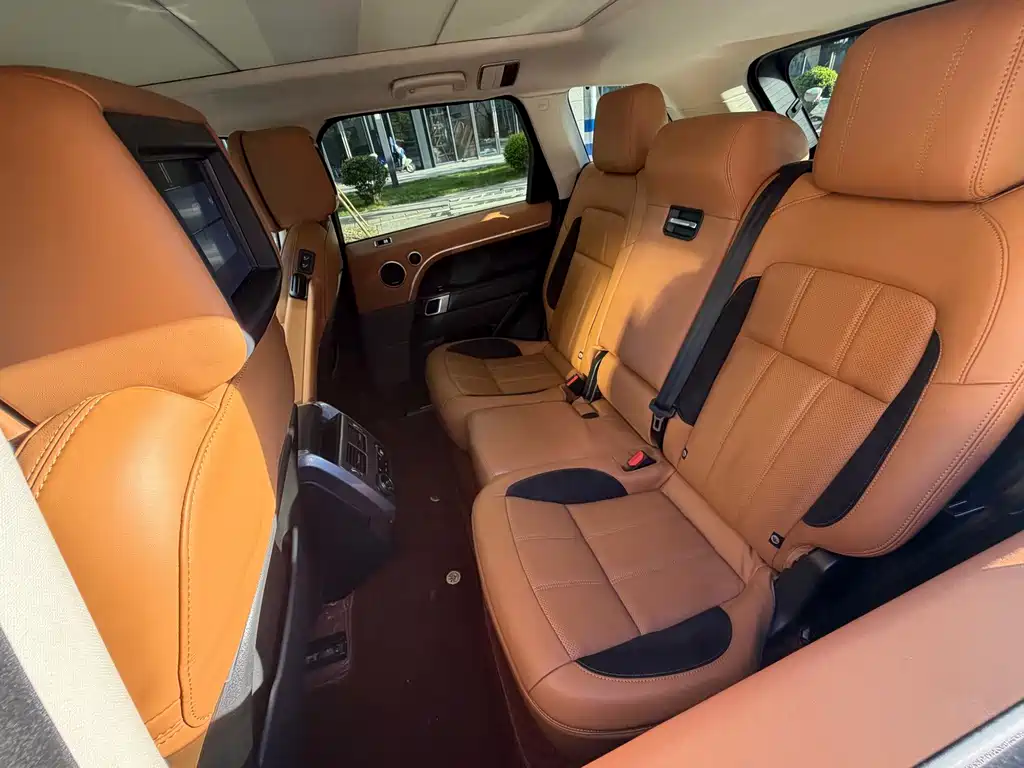 Land Rover Range Rover Sport 2020 — фото 17