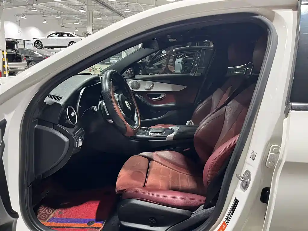 Mercedes-Benz C-Class 2020