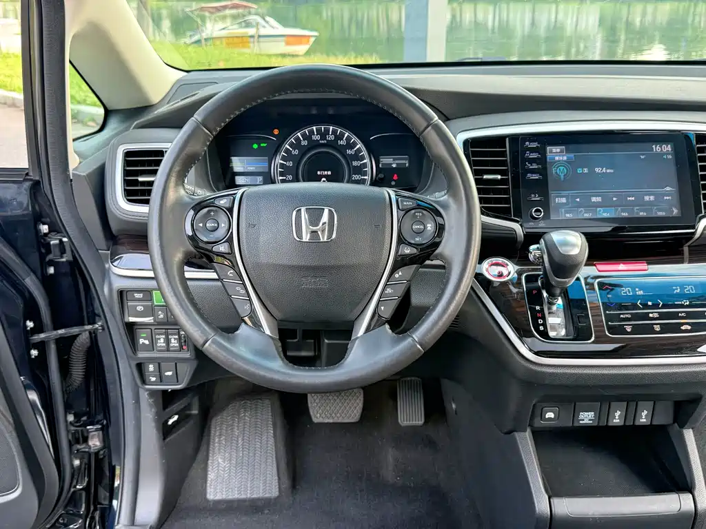 Honda Odyssey 2019 — фото 13