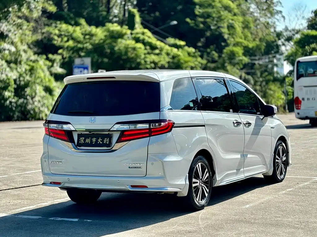 Honda Odyssey 2021 — фото 20
