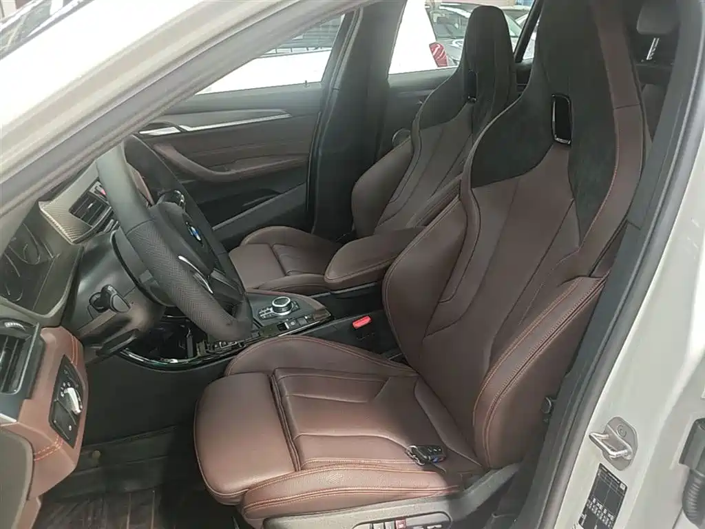 BMW X2 2022 — фото 11