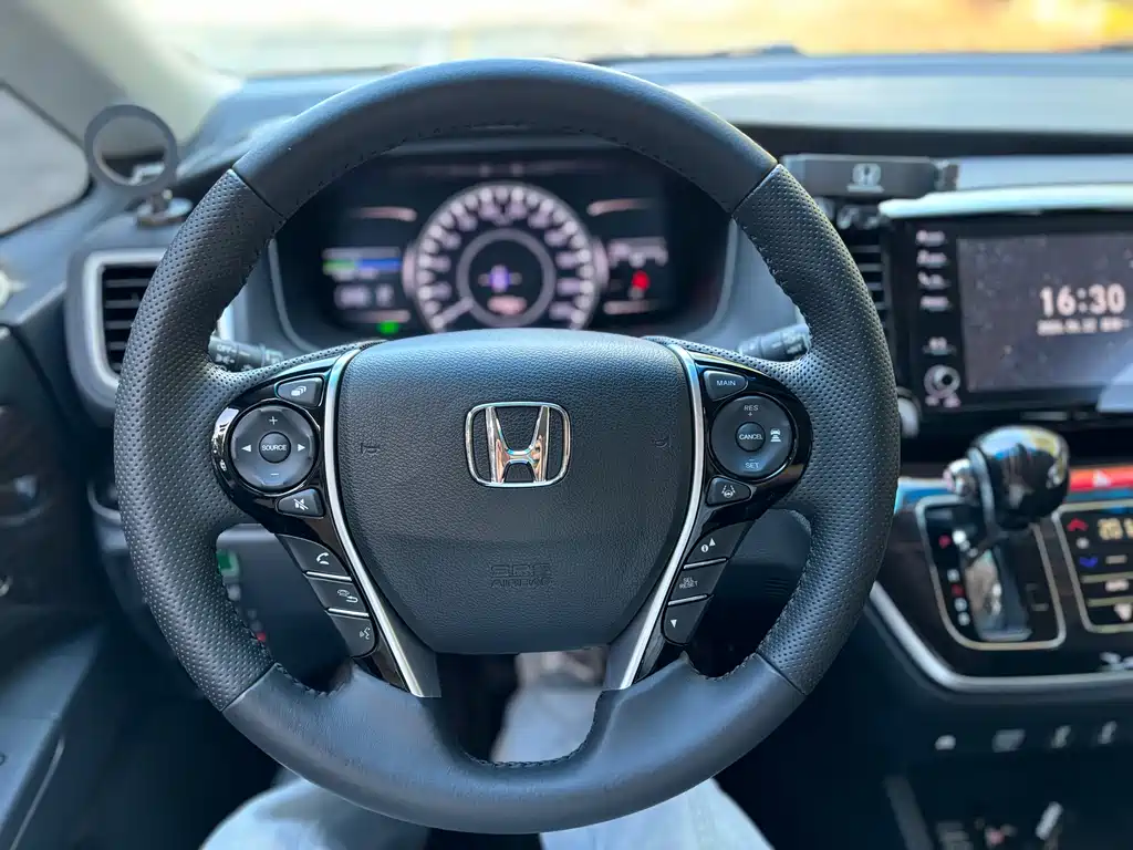 Honda Odyssey 2021 — фото 27