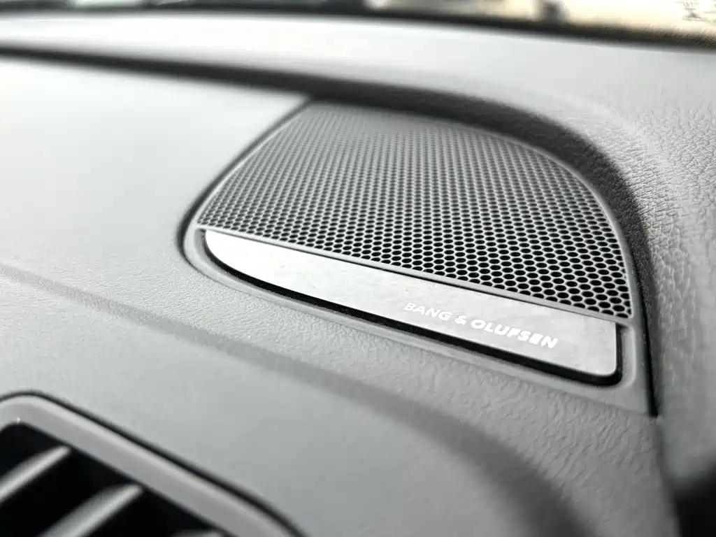 Audi Q5L 2023 — фото 6