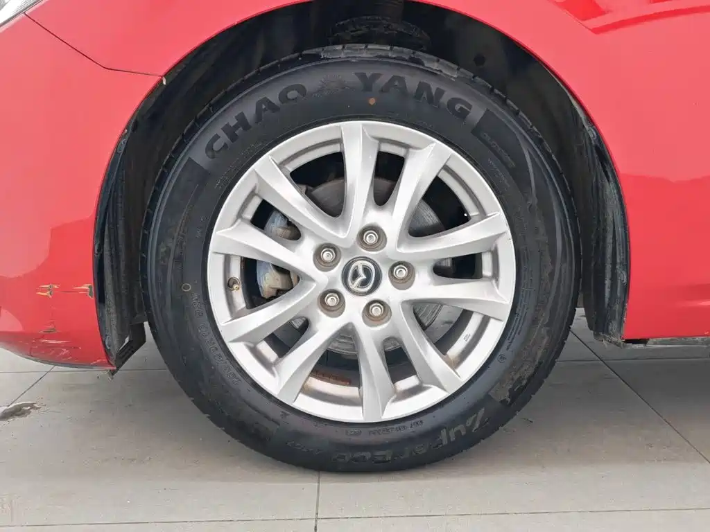 Mazda 3 Axela 2016 — фото 17
