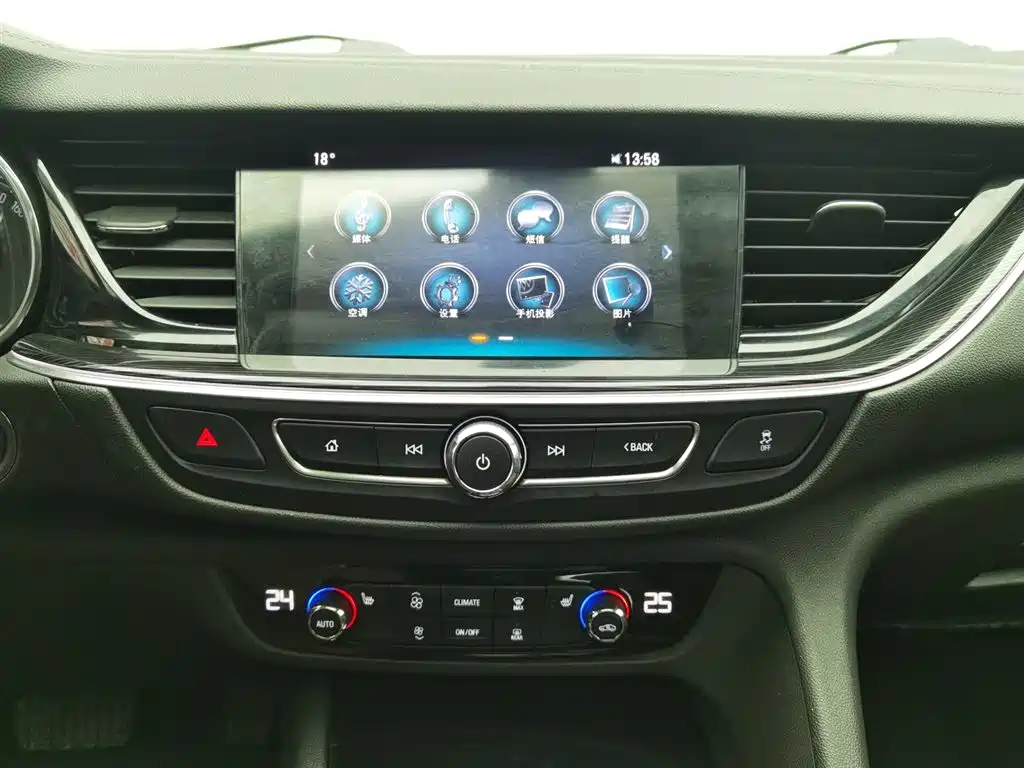 Buick Regal 2020 — фото 12