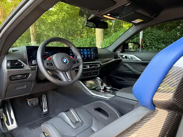 BMW M4 2024