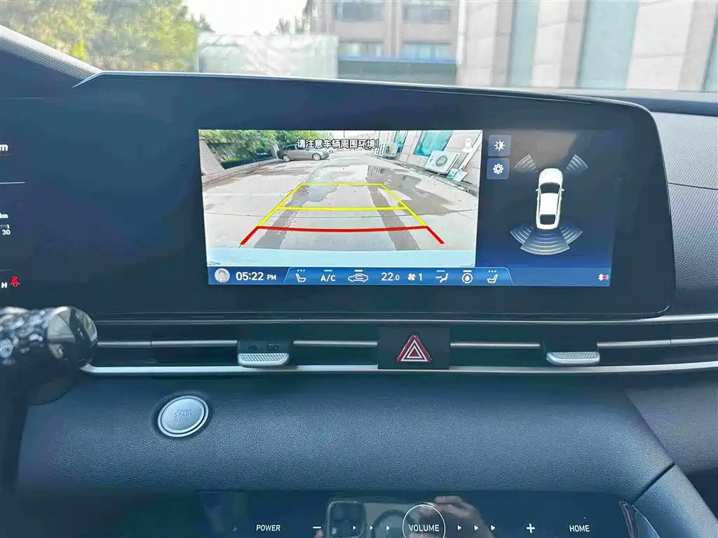 Hyundai Elantra 2022 — фото 11