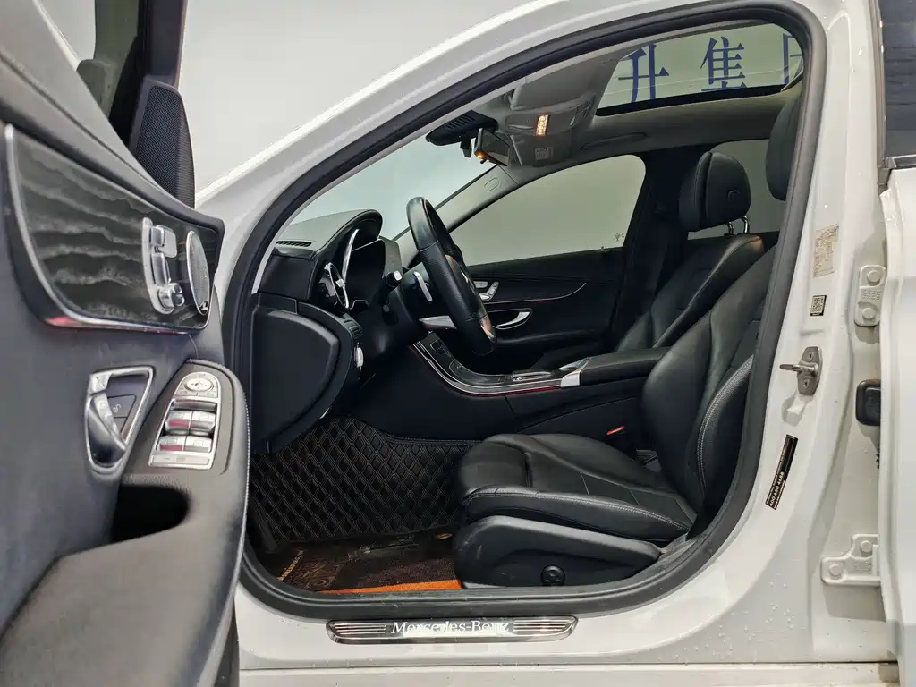 Mercedes-Benz C-Class 2020 — фото 11