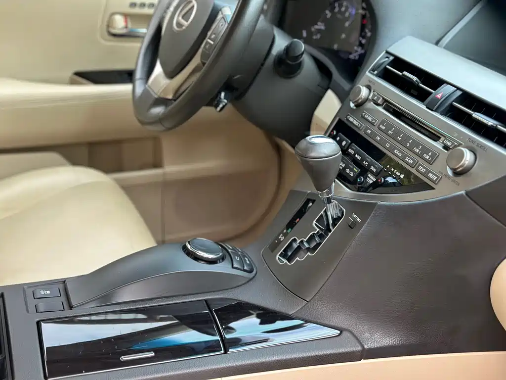 Lexus RX Classic 2015 — фото 14