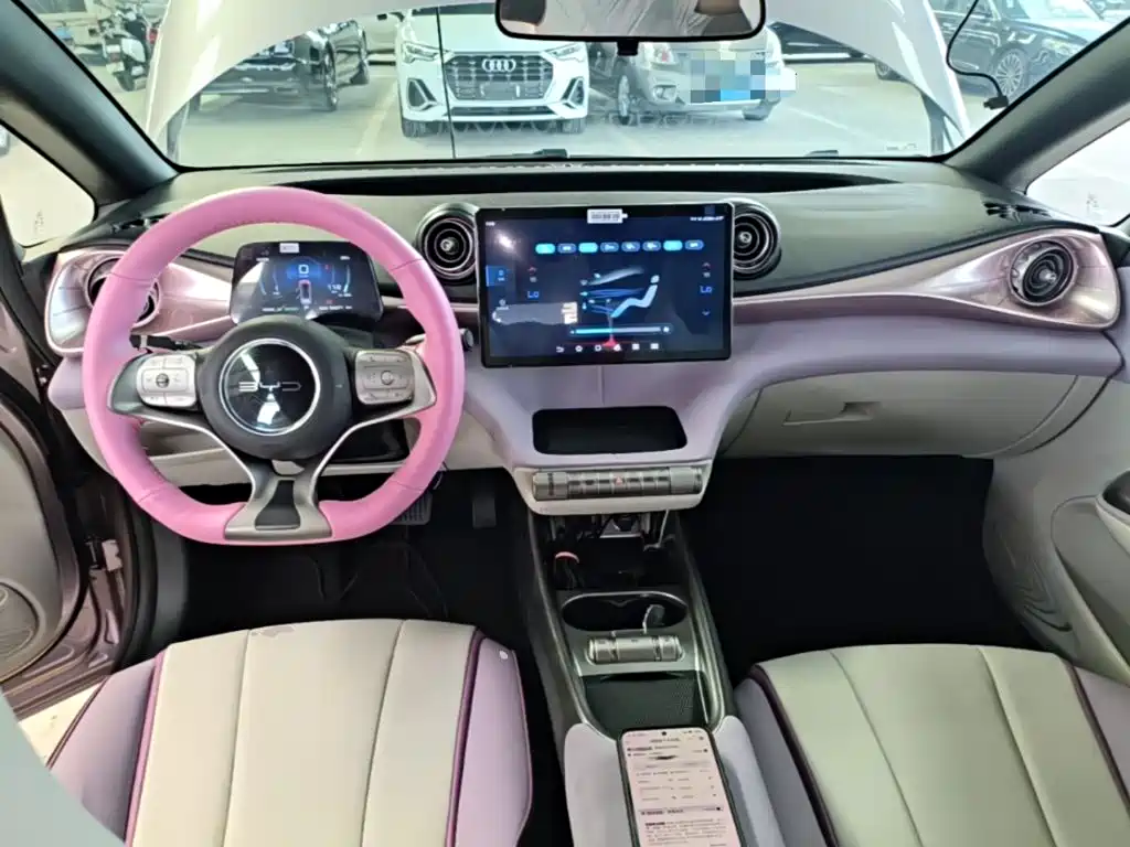 BYD Dolphin 2022 — фото 10