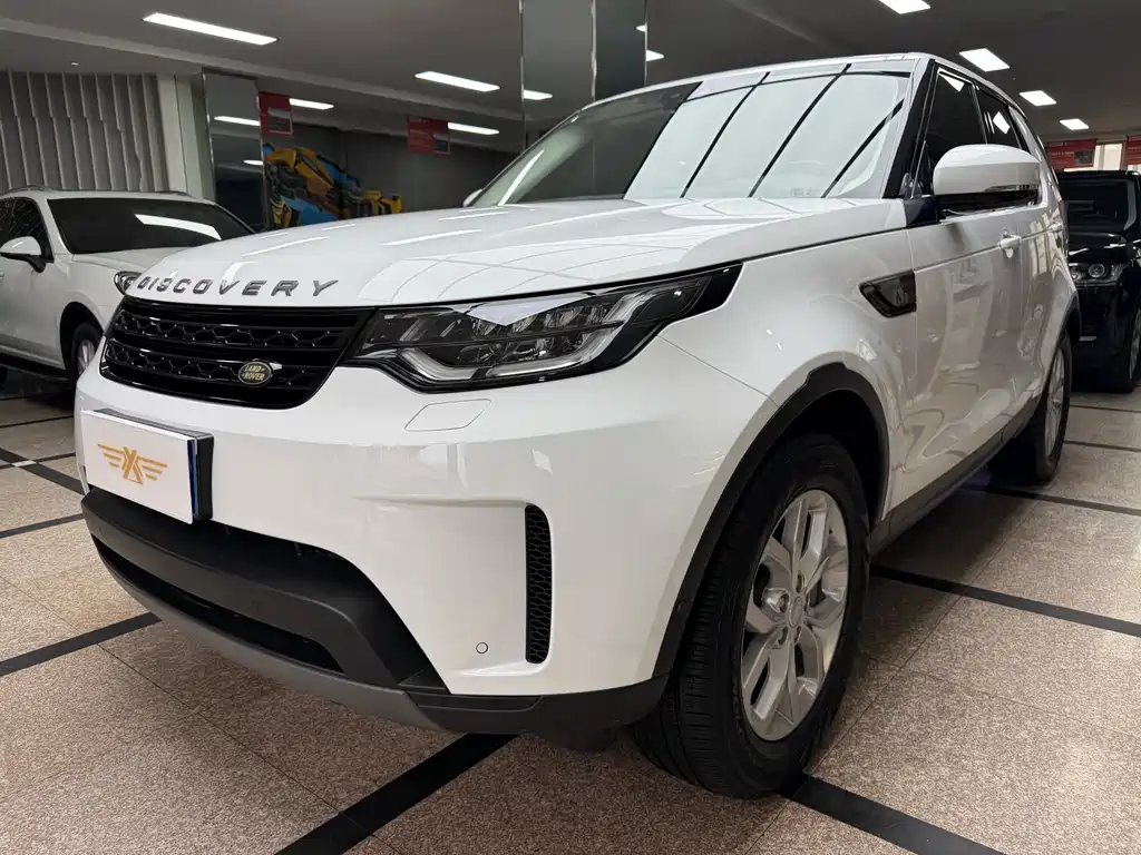 Land Rover Discovery 2020 — фото 1