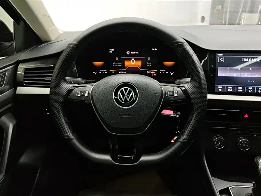 Volkswagen Lavida 2022 — фото 15