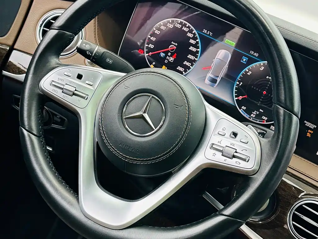 Mercedes-Benz S-Class 2020 — фото 17
