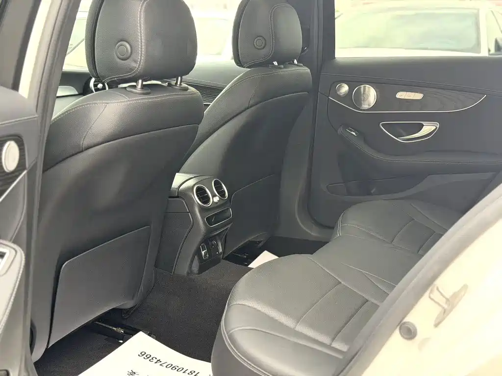 Mercedes-Benz C-Class 2021