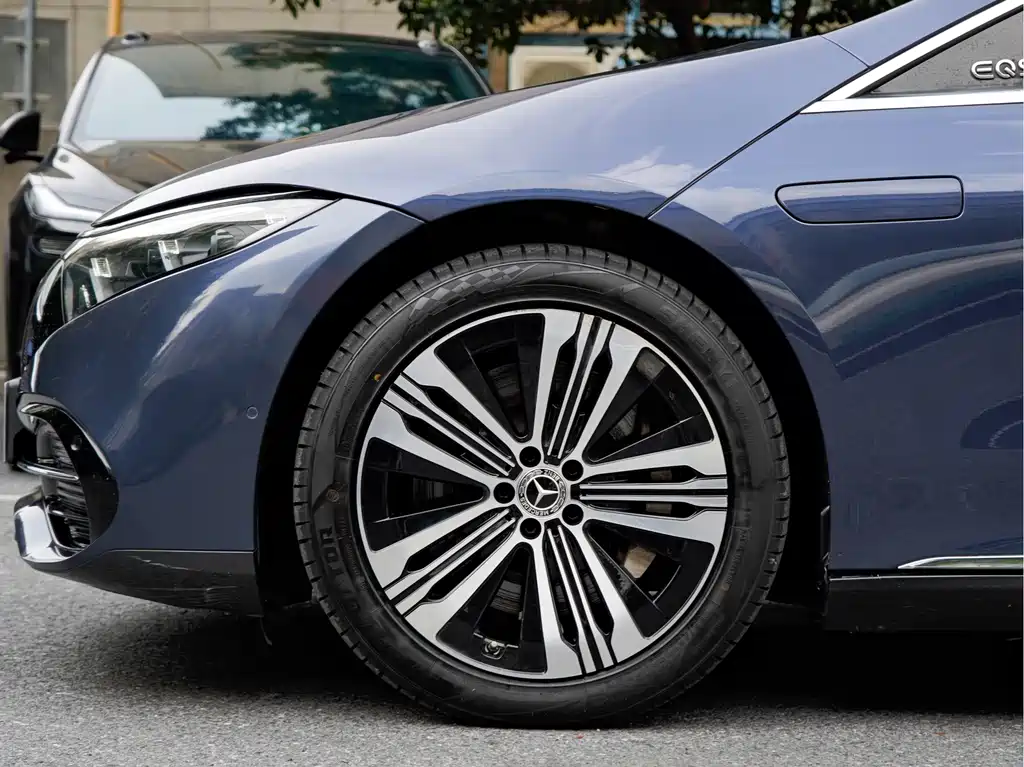 Mercedes-Benz EQS 2023 — фото 8