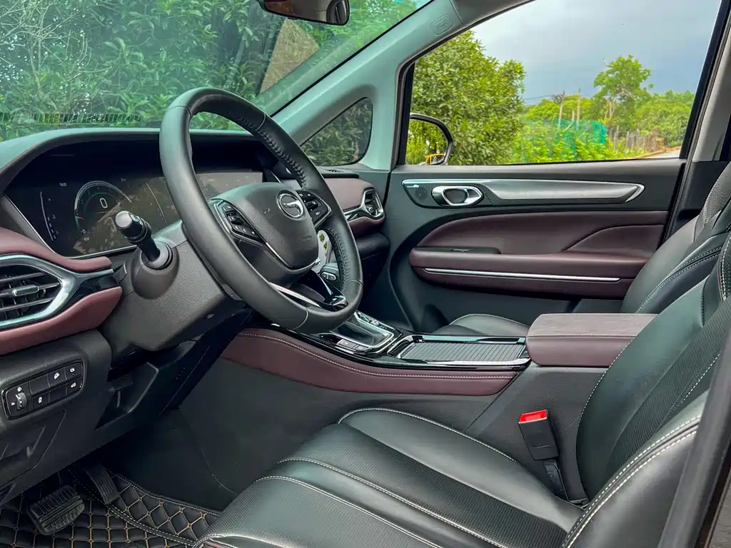 GAC Motor Trumpchi M6 2023 — фото 13