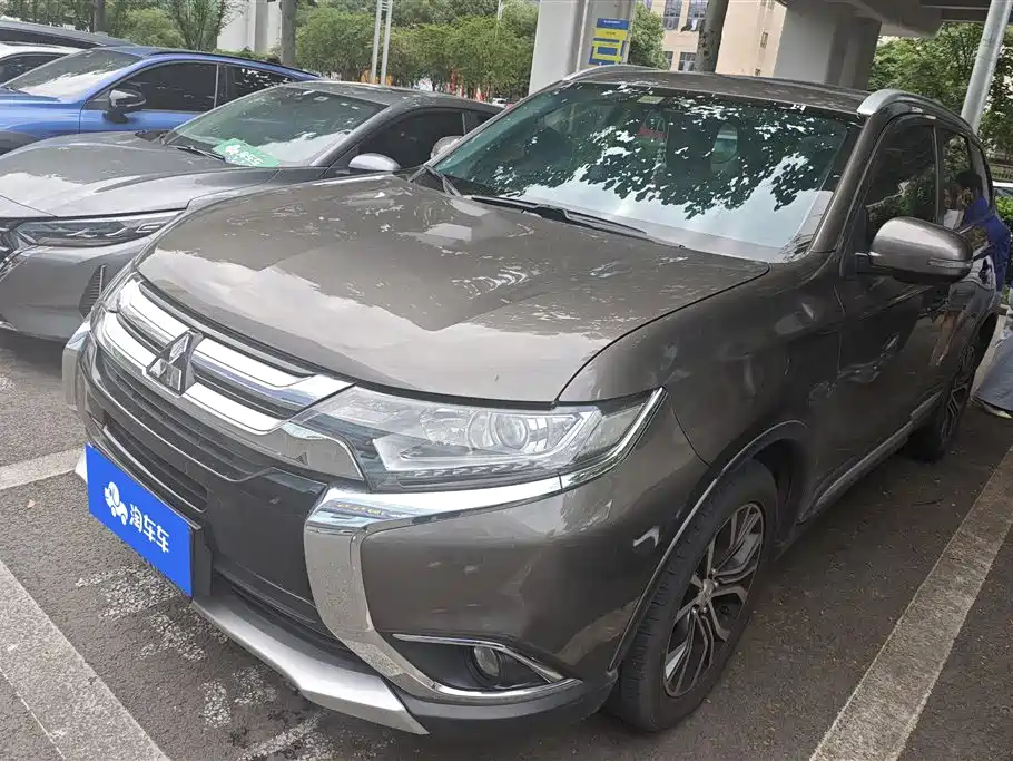 Mitsubishi Outlander 2018