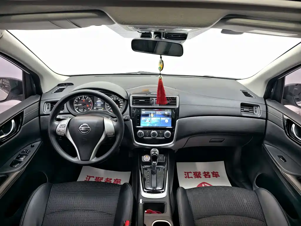 Nissan Tiida 2019 — фото 17