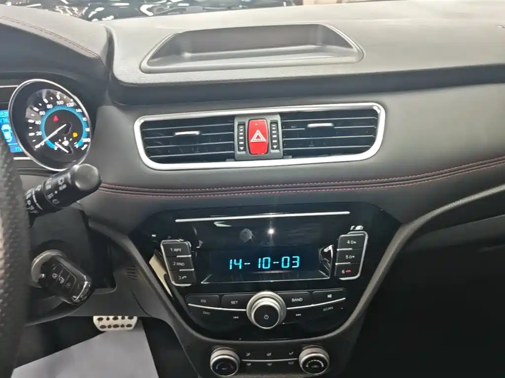 Haval H1 2017 — фото 13