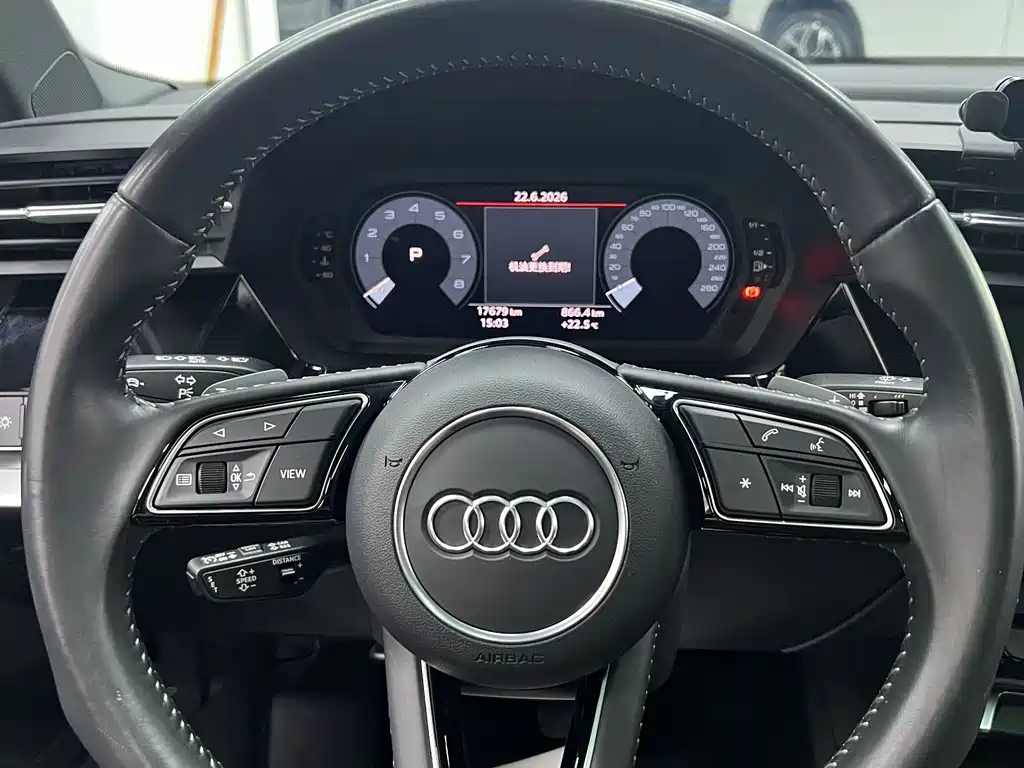 Audi A3 2022 — фото 15