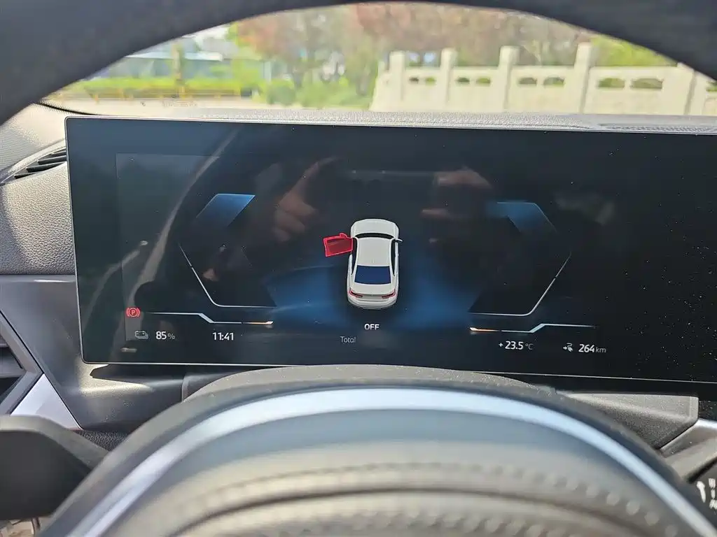 BMW i3 2022 — фото 10