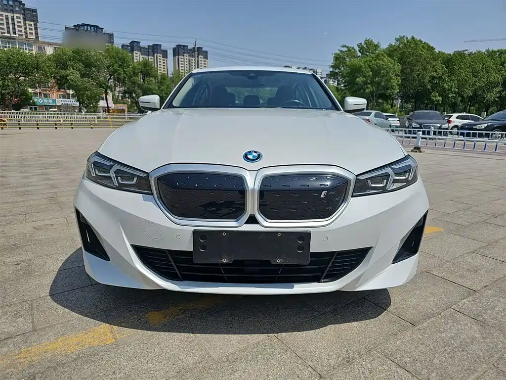 BMW i3 2022 — фото 3