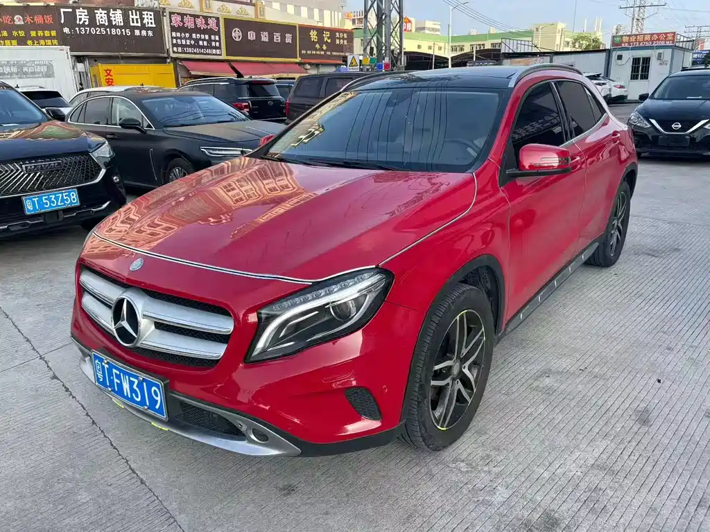 Mercedes-Benz GLA 2016 — фото 1