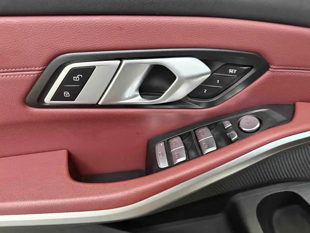 BMW 3 Series 2023 — фото 10