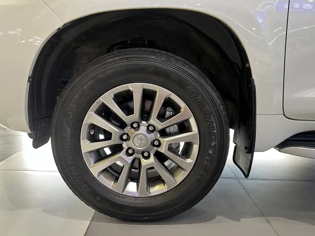 Toyota Prado 2018 — фото 24