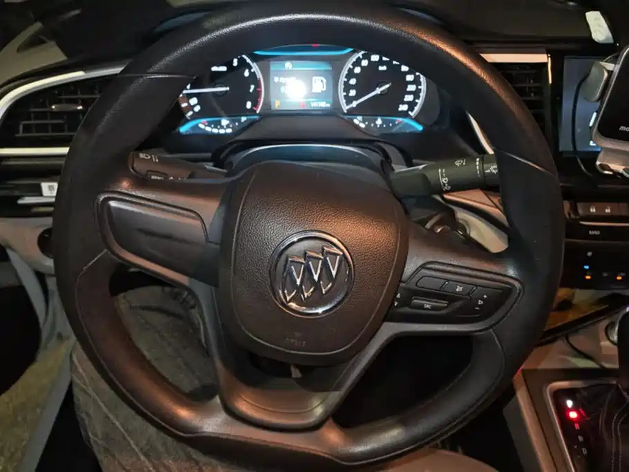 Buick Excelle 2016 — фото 15