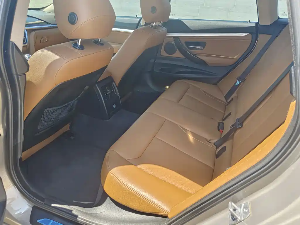 BMW 3 Series GT 2015 — фото 8
